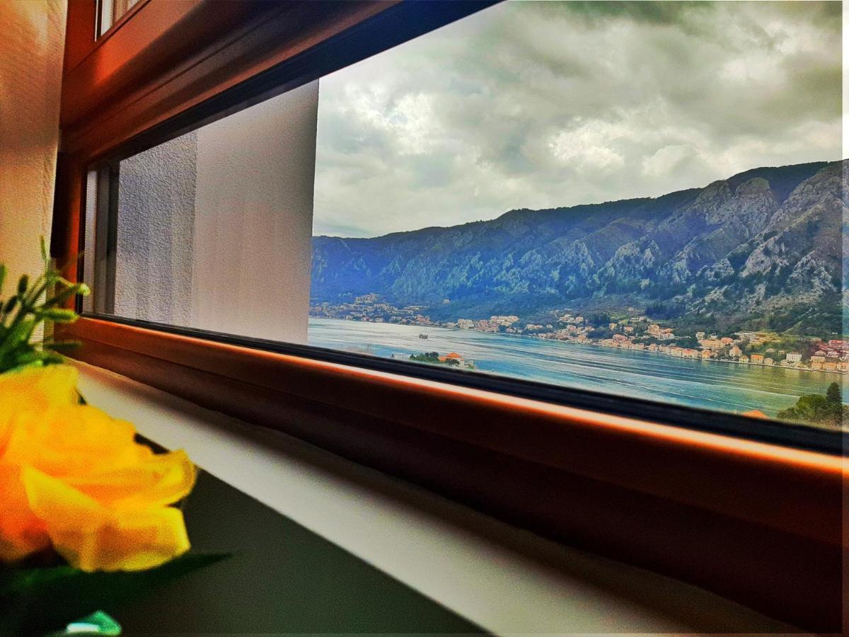 Apartments Panoramica Kotor Bagian luar foto