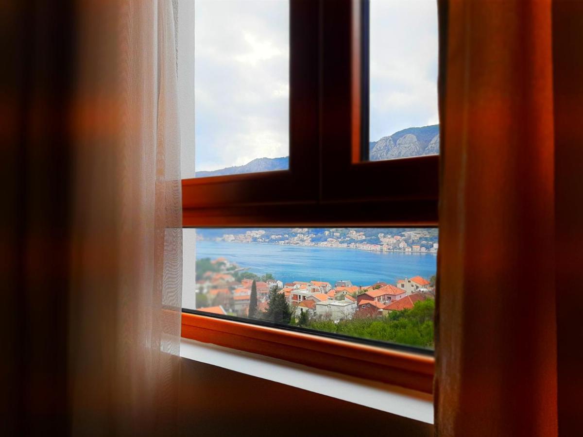 Apartments Panoramica Kotor Bagian luar foto